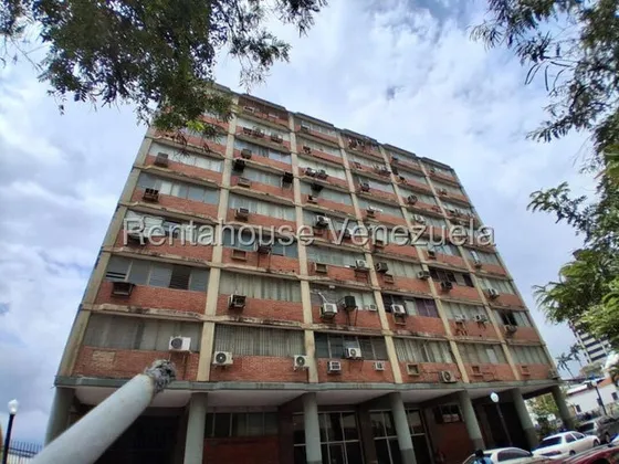 Maritza Lucena Renta House Alquila Oficina En Zona Céntrica De Barquisimeto, Sala De Recepción, Cerca A Entes Públicos, Ideal Para Empezar Tu Proyecto.