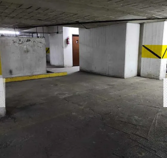 Alquilo Cochera En Pleno Centro
