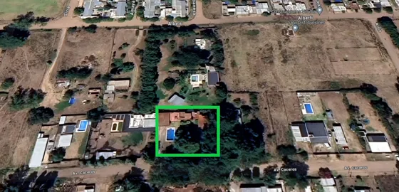 Casa Quinta Con Pileta / Vivienda P/caseros /con Forestación Añosa, Sobre 3 Terrenos . En Junín B.