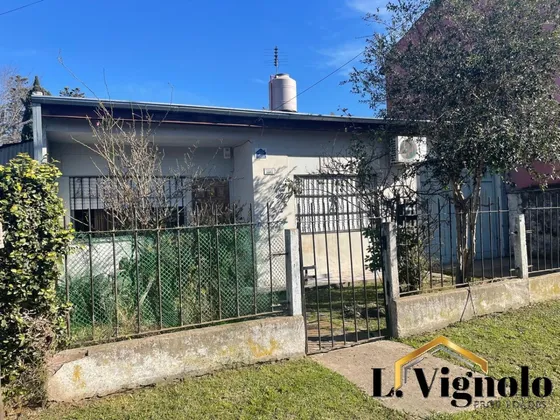 Casa En Venta En Villa Rosa A Metros De Ruta 25