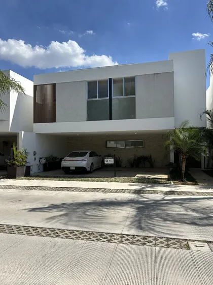Casa En Venta En El Origen Con Paneles Solares