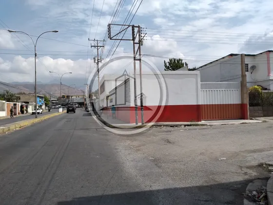 Galpon En Alquiler En La Principal De Los Olivos Maracay 04js