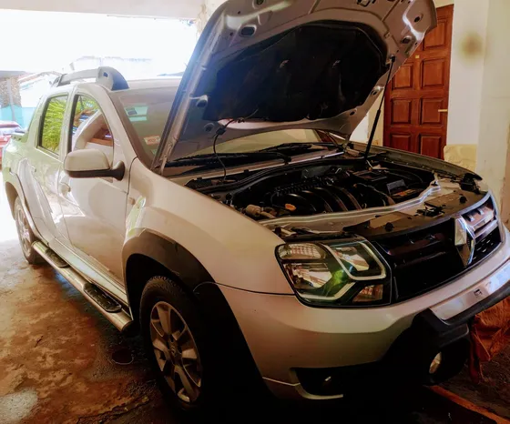 Renault Duster Oroch 2.0 Outsider Plus
