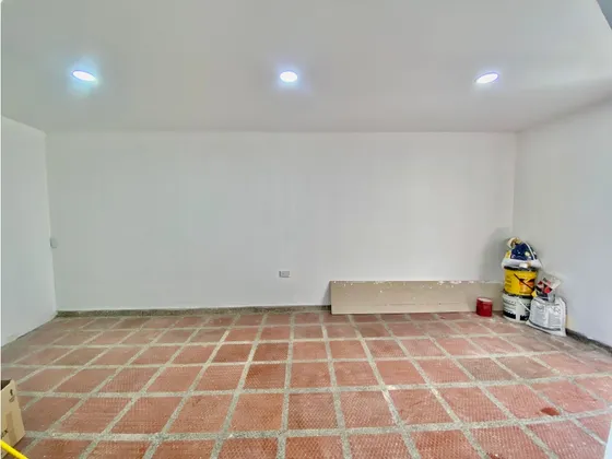 Crespo - Venta O Alquiler De Casa De 3 Niveles.