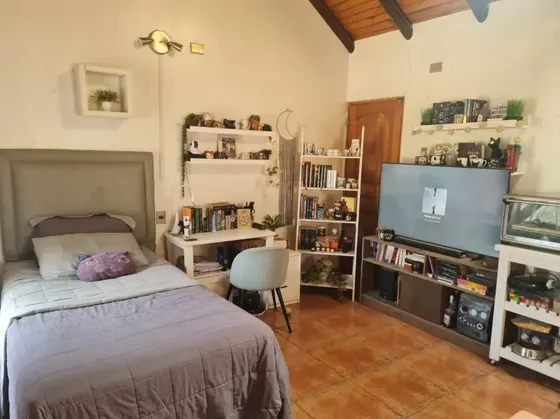 Avenida Del Valle, Pequeña Segunda Casa En Condominio.