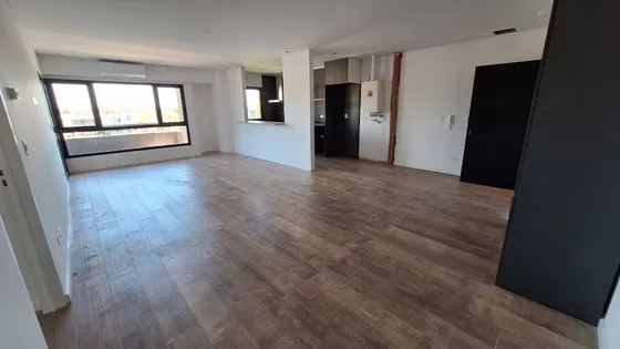 Departamento 3 Amb. En Venta Con Vista A La Laguna. Mirador Los Talas