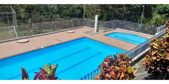 Venta Casa En Sabaneta, 436 Mts, Moderna, Unidad Cerrada, 