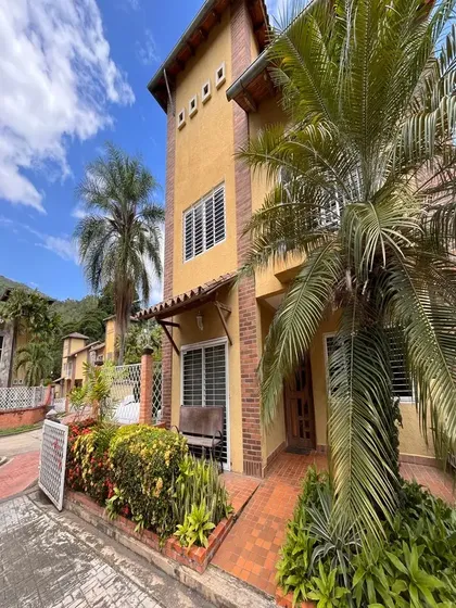 Hermosa Villa En Villas De San Diego Country Club. Etv-002