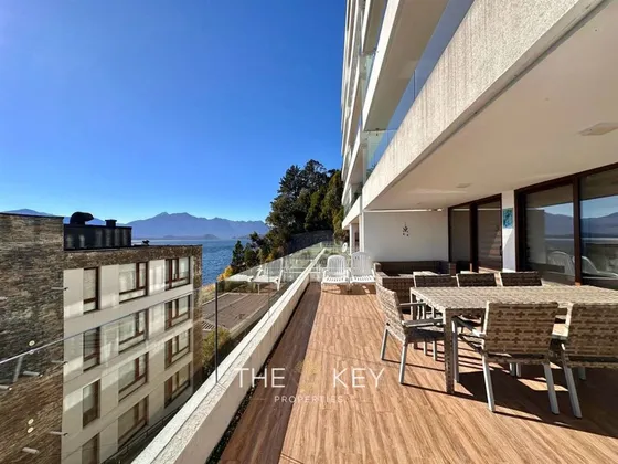 Departamento En Venta De 3 Dorm. Los Riscos, Pucón.