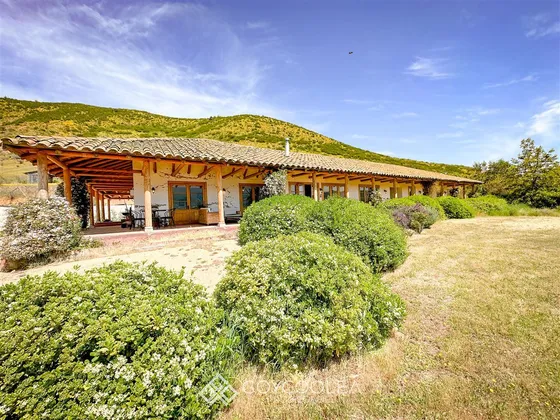 Casa En Venta De 5 Dorm. En Lolol