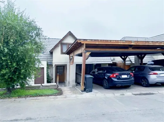 Casa En Venta De 3d 3b 2e Piscina Y Quincho En La Florida