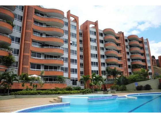 Se Vende Apto 320m2 4h+s/6b/3p  Los Campitos 9982