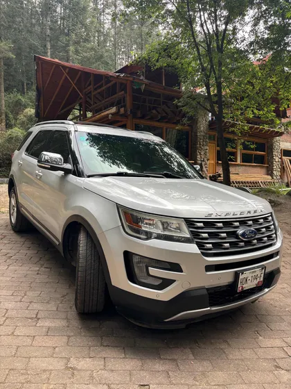 Ford Explorer 3.5 Xlt Piel At