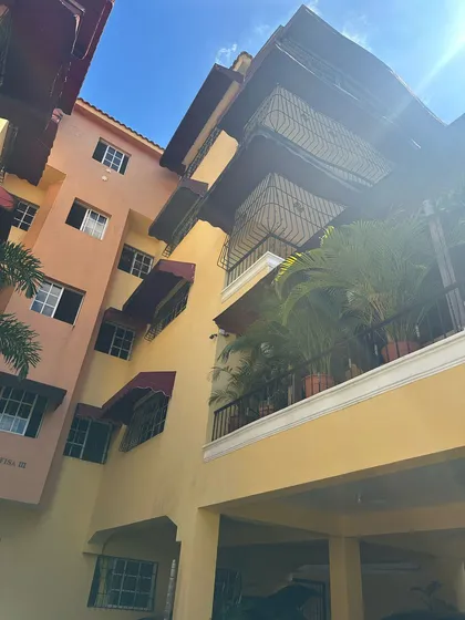 Apartamento Tipo Ph En Venta En Reparto Los Tres Ojos De 4 Habitaciones