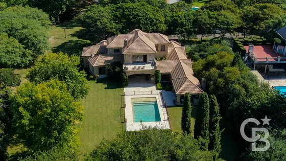 Casa En  Venta - 5 Ambientes - San Jorge Village