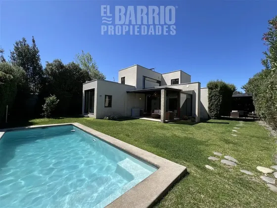 Casa En Venta En Piedra Roja, Chicureo