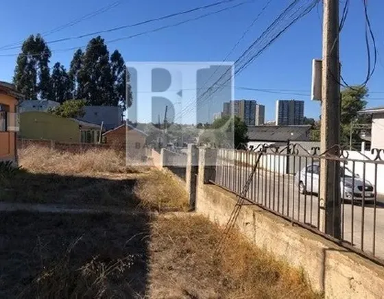 Casa 5d, Terreno 1.330 M2, Tte. Serrano. Quilpué