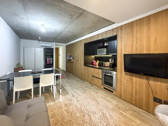 Departamento Monoambiente Amoblado Con Balcón Al Frente