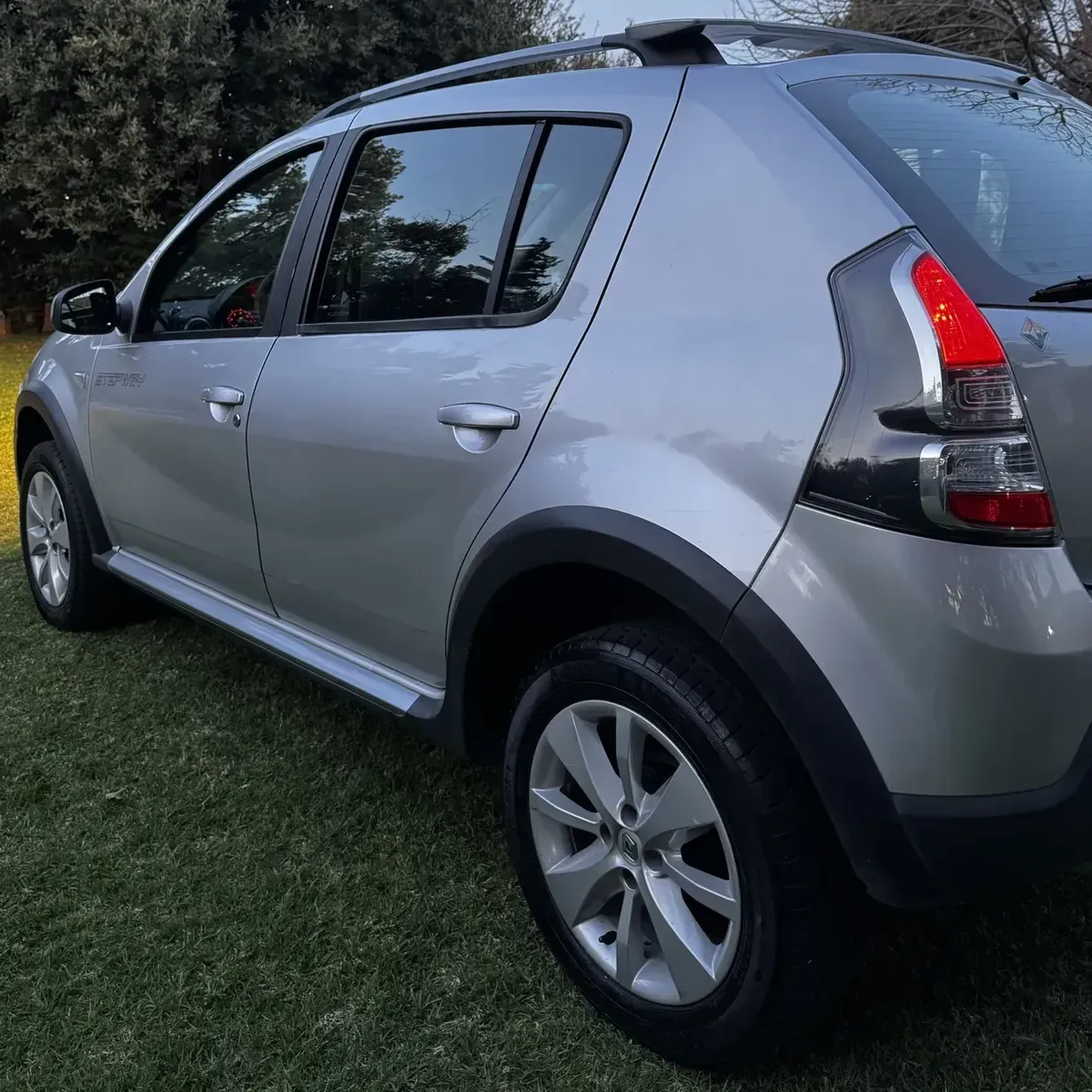 Renault Sandero Stepway 1.6 Confort