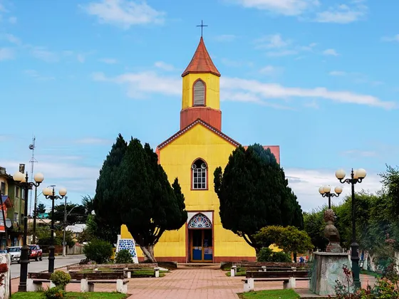 Terreno Con Cabañas En Maullín, Región De Los Lagos.