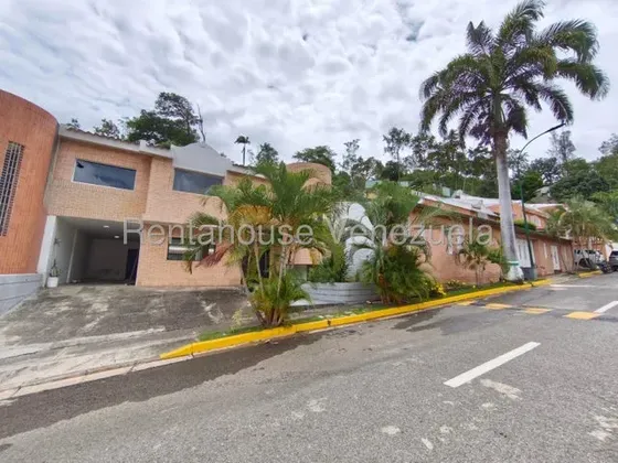 Fantástica Casa En Venta En La Exclusiva Urb. Rincón Guaracarima En La Victoria, Aragua (jbra Cod. 27-944)