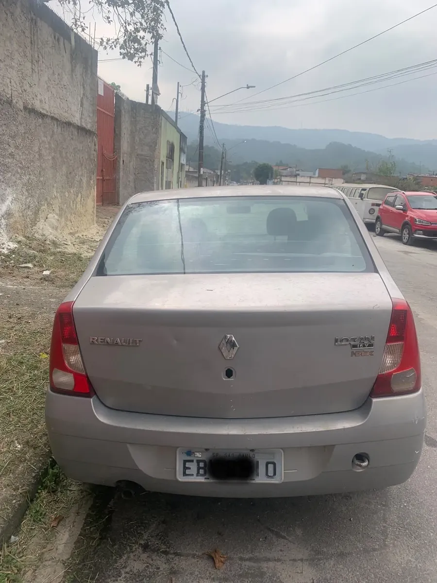 Renault Logan 2009 1.0 16v Authentique Hi-flex 4p — foto 3