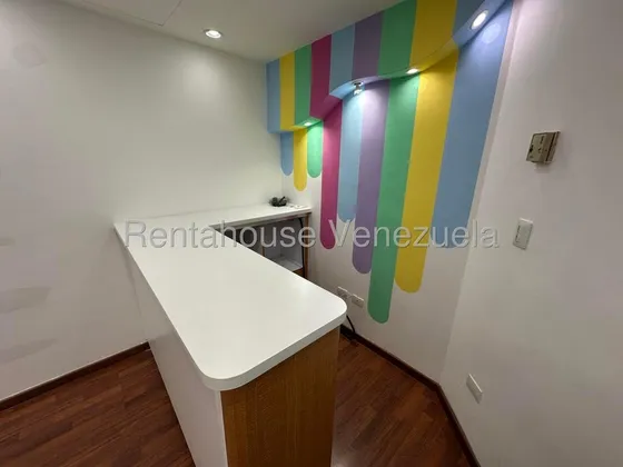 Cur Local En Alquiler En Santa Fe Norte  25-23465 Yg