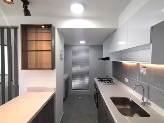 Se Alquila - O Se Vende- Sur De Cali (v)  Apartamento En  Tierralinda Del Parque