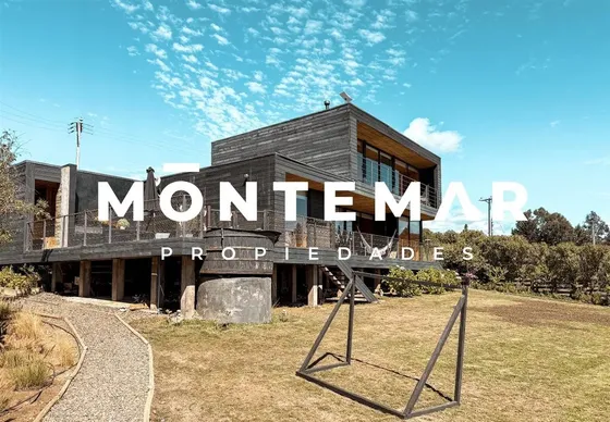 Se Vende Casa De 5 Dormitorios Con Espectacular Vista Al Mar