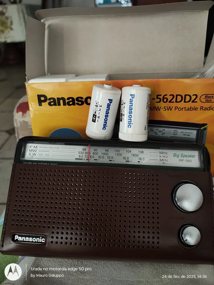 Radio Portatil Panasonic Rf-562d Fm Mw Sw Onda Corta Color Gris | Envío ...