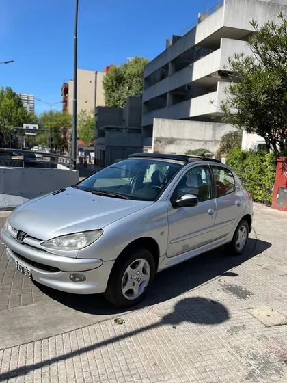 Peugeot 206 1.6 Xt Premium Tiptronic