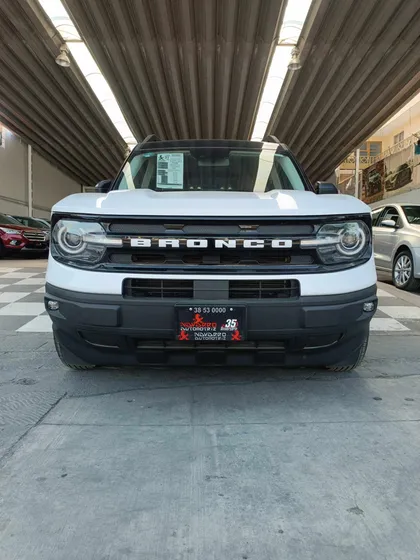 Ford Bronco 2.3 Ecoboost Outer Banks 4p
