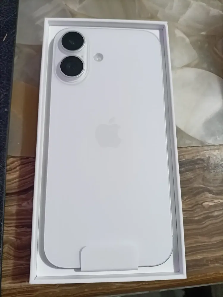 Apple iPhone 16 (128 GB) - Branco | Parcelamento sem juros
