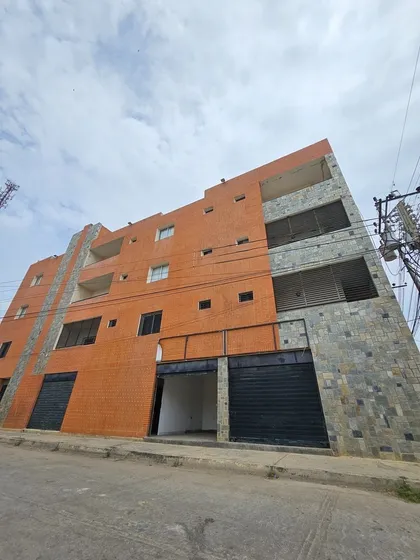 Sky Group Elite Vende Hotel En El Centro De Tucacas Edo Falcón