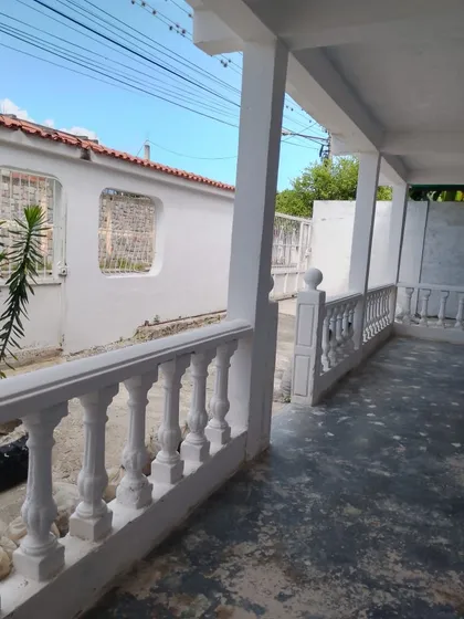 Casa En Sector Las Azucenas Cod. Indic-1841