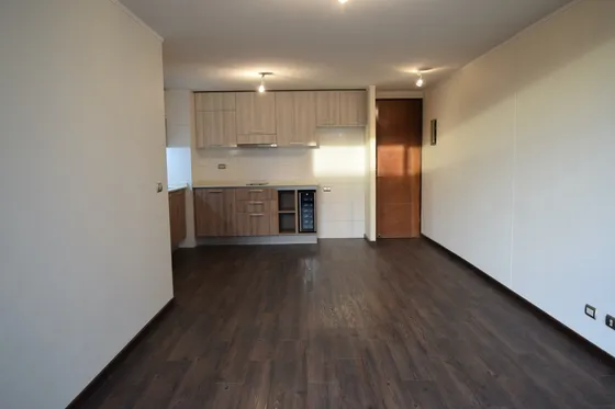 Sin Comisión De Corretaje! 1 Dorm + 1 Baño + Estac. Y Bodega