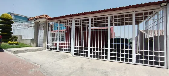 Casa En Venta, Lomas De La Hacienda, 3 Recámaras