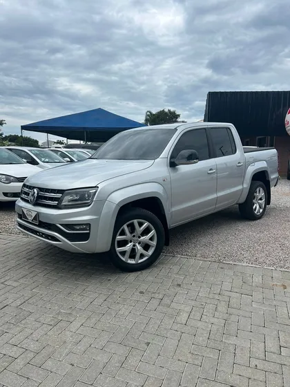 Volkswagen Amarok 3.0 Highline Cab. Dupla V6 4x4 Aut. 4p