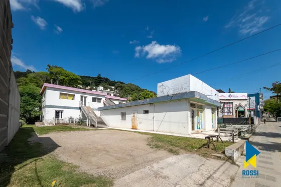Venta De Propiedad En El Centro De Rio Ceballos Sobre Avenida Principal