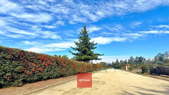 En Venta Hermosa Parcela Con Gran Casa De 2 Pisos - Peñaflor