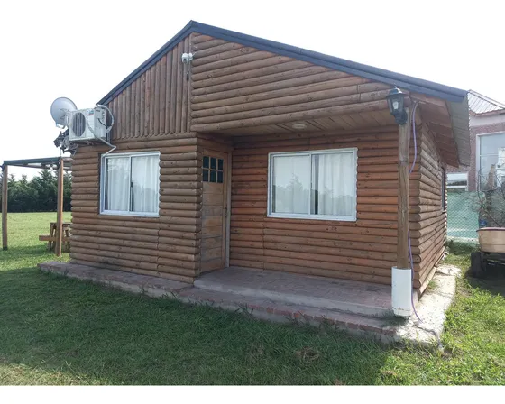 Casa En Alquiler, (cabaña) De 3 Ambientes. San Miguel Del Monte