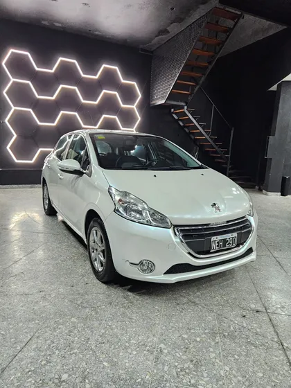 Peugeot 208 1.5 Allure