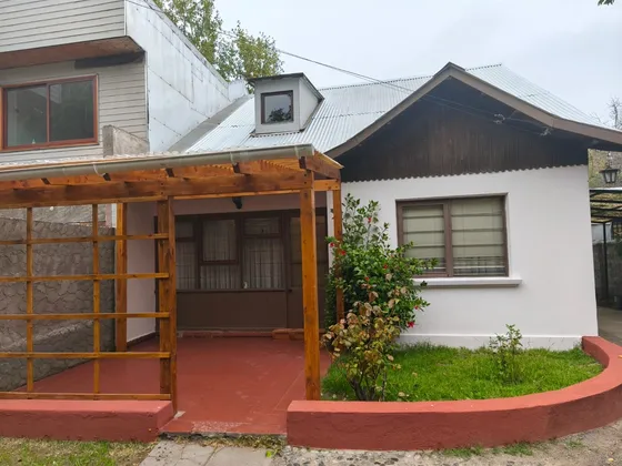 Excelente Casa En Arriendo De 7 Dorm. En Ñuñoa