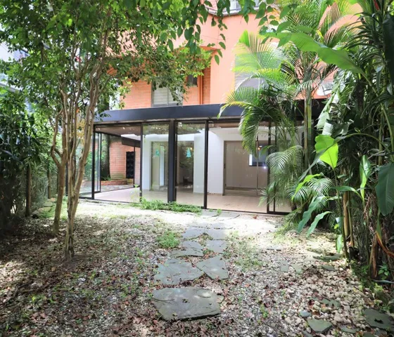Casa En Venta Medellin, El Poblado