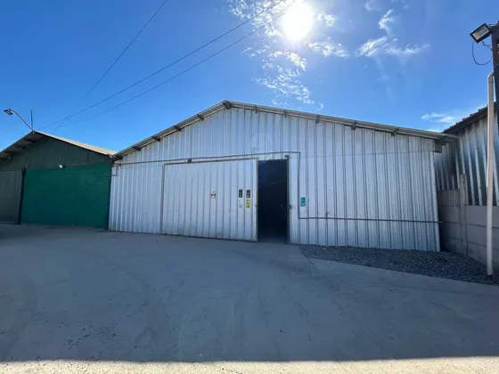 Bodegas En Peñaflor (83142)