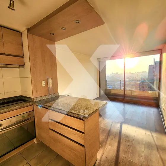 Arriendo Depto 2 Dorm 1 Baño C/ Est Y Bod Piso 13