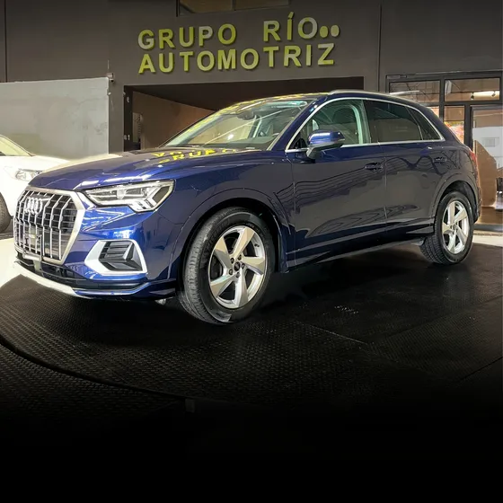 Audi Q3 2.0 Select 180 Hp Quattro S-tronic At