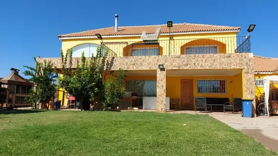 Casa En Venta De 5 Dorm. En Rinconada