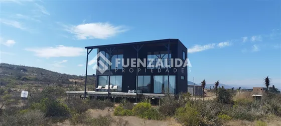 Casa Funcional. Rocas Del Mar Los Molles 3d 2b 5000m2