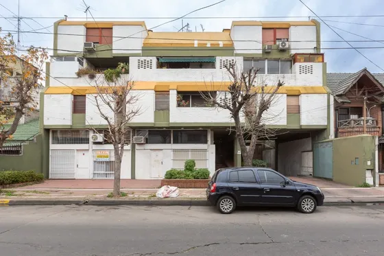 Departamento Duplex 3 Amb A Refaccionar C/ Cochera